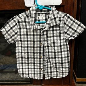 Short sleeve button down kids shirt 2T